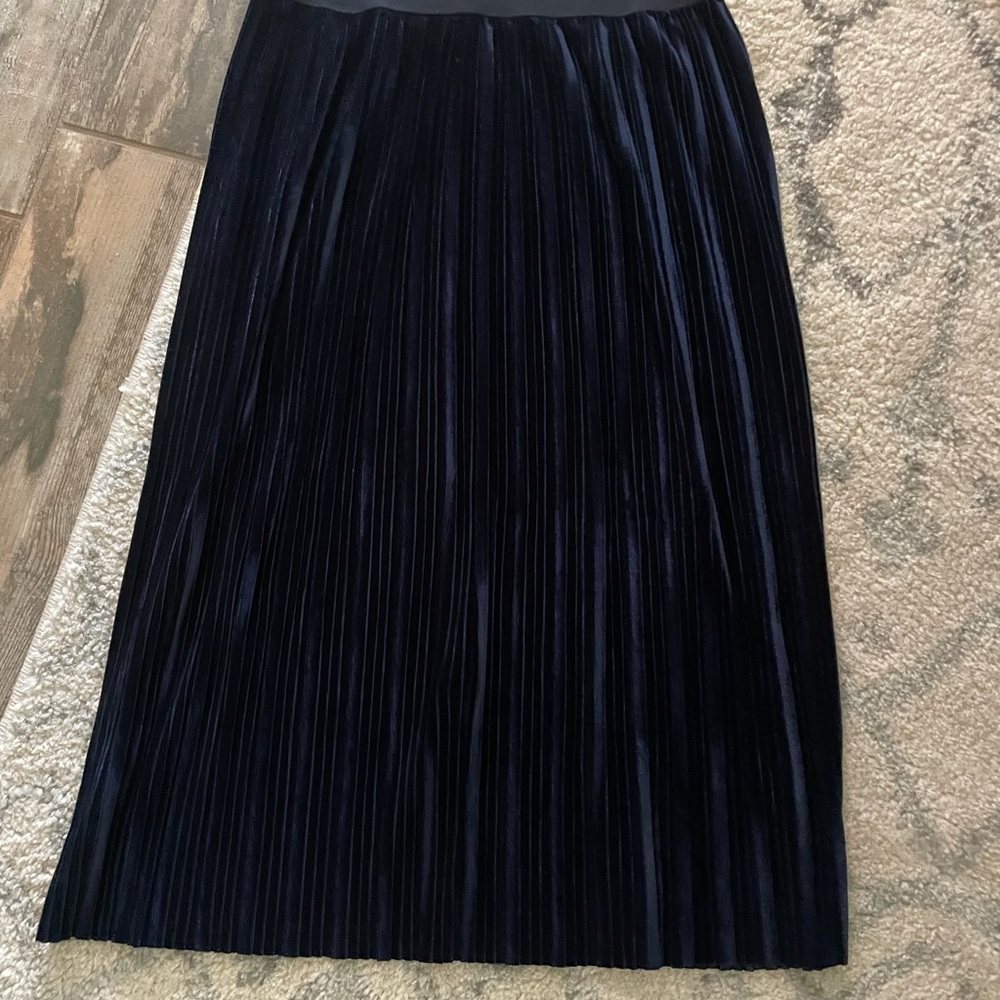 NWT Sz L Navy Velvet pleated Pleated midi skirt- from Bevello, Oxford Sunday